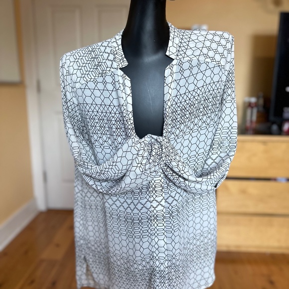 Banana Republic Aztec Tunic - Picture 6 of 9